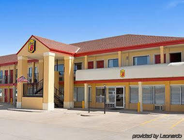 Super 8 By Wyndham Woodward Otel Dış mekan fotoğraf